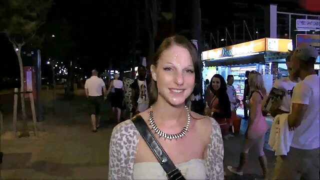 Najljubši :  Mlada kamera je masturbirala, preden se je pridružil Porno film 